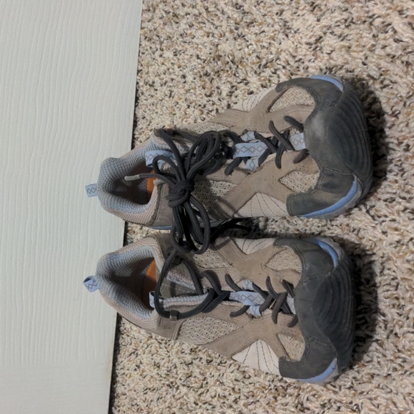 Merrell Shoes - Picture 2 of 6